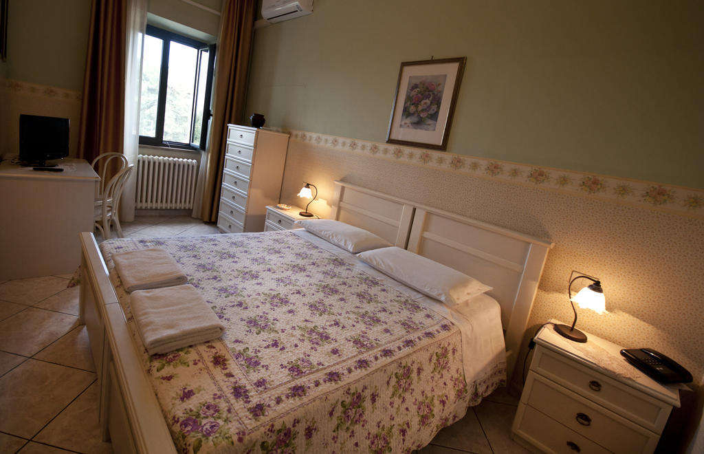 Hotel La Villa Ceccano Quarto foto