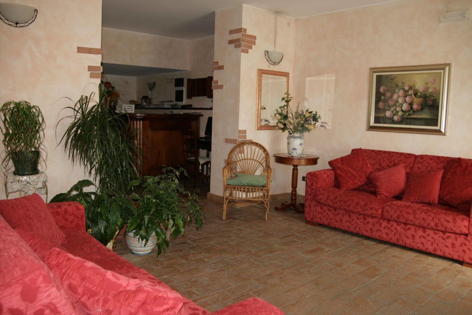 Hotel La Villa Ceccano Exterior foto